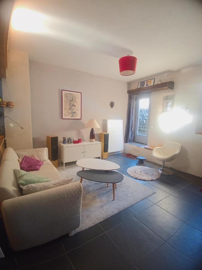 Maison De Village Bourdeaux Extérieur photo